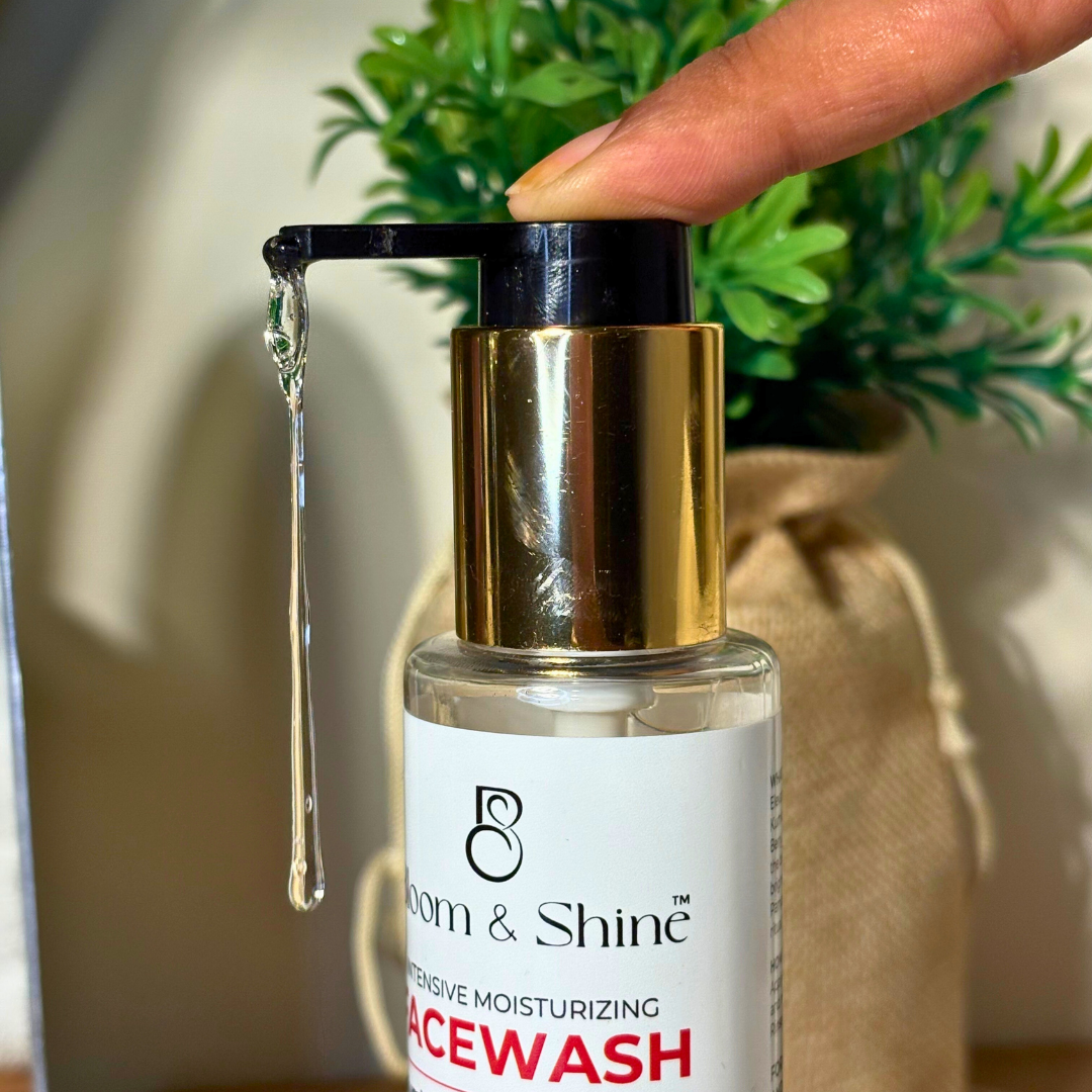 Intensive Moisturizing Facewash with Kumkumadi Oil, Vitamin E & Goji Berry Extract – 100 ml